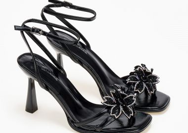 Πέδιλα με λεπτό τακούνι και λουλούδι - Μαύρο - Issue - 