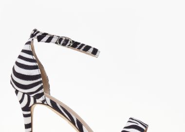 Πέδιλα με λεπτό τακούνι κλειστή φτέρνα και μπαρέτα - Zebra - Issue - 