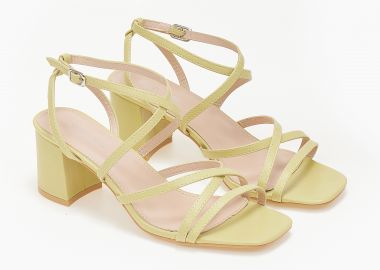 Πέδιλα με λουράκια και χοντρό τακούνι - Πράσινο - Issue - 