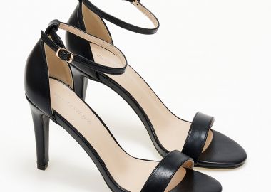 Πέδιλα με μπαρέτα και λεπτό τακούνι - Μαύρο - Issue - 