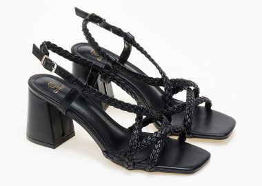 Πέδιλα με πλεκτά λουράκια - Μαύρο - Issue - 