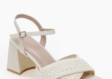 Πέδιλα με πλεκτό σχέδιο και χοντρό τακούνι. - Λευκό - Issue - 