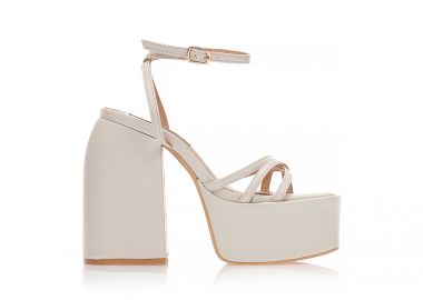 Πέδιλα μπεζ δερματίνη με χιαστί φάσα από λουράκια και λουράκι στον αστράγαλο ΜΠΕΖ - Tsoukalas - 