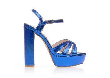 Πέδιλα μπλε μεταλλιζέ δερματίνη με ιδιαίτερο σχέδιο στην φάσα και φιάπα ΜΠΛΕ - Tsoukalas - 