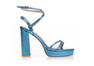 Πέδιλα μπλε μεταλλιζέ δερματίνη με λοξή φάσα και ιδιαίτερο λουράκι στον αστράγαλο ΜΠΛΕ - Tsoukalas - 