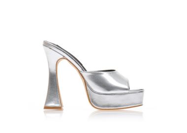 Πέδιλα mules ασημί δερματίνη με φιάπα και ιδιαίτερο τακούνι ΑΣΗΜΙ - Tsoukalas - 