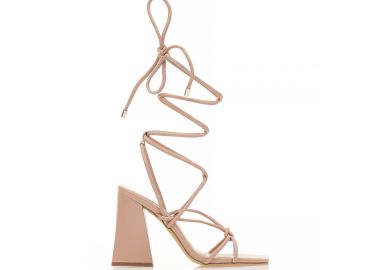 Πέδιλα nude δερματίνη με λουράκια δετά και τριγωνικό χοντρό τακούνι NUDE - Tsoukalas - 