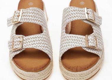 Πλατφόρμες με ψάθα και σχοινί στη σόλα - Μπεζ - Issue - 