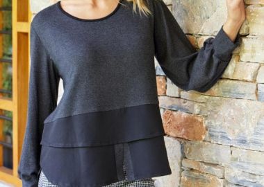 ΠΛΕΚΤΗ ΜΠΛΟΥΖΑ ΜΕ ΔΙΧΡΩΜΙΑ - Anna Raxevsky - 