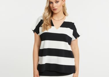 Πλεκτό τοπ με V λαιμόκοψη με ρίγες - MAT FASHION - 