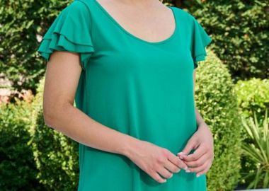 ΠΡΑΣΙΝΗ ΜΠΛΟΥΖΑ ΜΕ ΒΟΛΑΝ ΣΤΑ ΜΑΝΙΚΙΑ - Anna Raxevsky - 