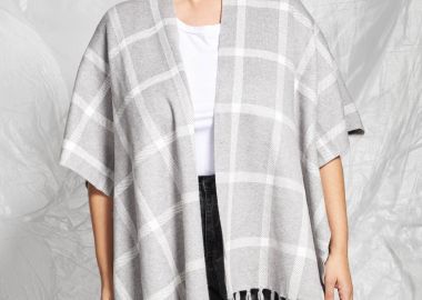 PRBT Πλεκτή Κάπα με Καρό Μοτίβο και Κρόσσια -  - 