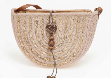 Ψάθινη τσάντα με διακοσμητικό στοιχείο - Ροζ - Issue - 