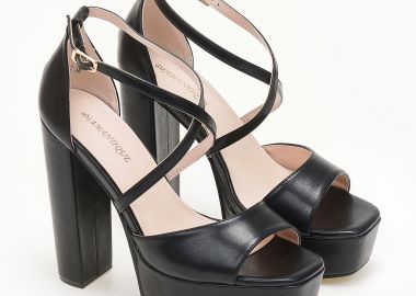 Ψηλά πέδιλα με διπλή φιάπα - Μαύρο - Issue - 