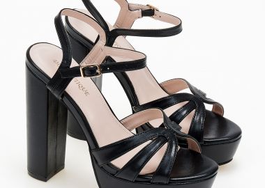 Ψηλά πέδιλα με φιάπα και χοντρό τακούνι - Μαύρο - Issue - 