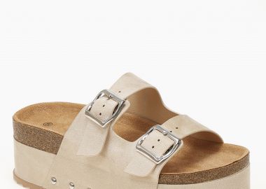 Ψηλά σανδάλια flatform με αγκράφες και suede υφή - Μπεζ - Issue - 