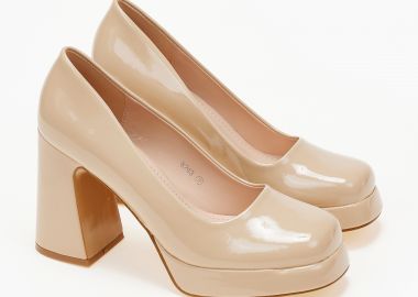 Ψηλές γόβες λουστρίνι με χοντρό τακούνι - Μπεζ - Issue - 