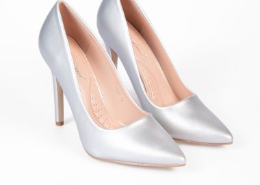 Ψηλές μυτερές γόβες με λεπτό τακούνι - Ασημί - Issue - 