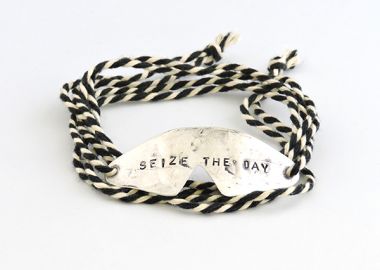 Quote Big Wristlet 'Seize the day' -  - 