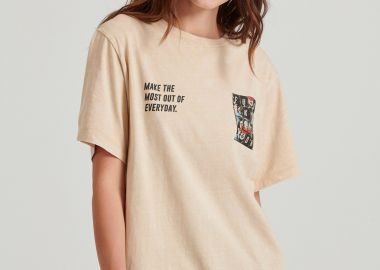 Relaxed fit garment dyed t-shirt με τύπωμα στην πλάτη - FUNKY BUDDHA - 