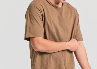 Relaxed fit t-shirt με raw edges - FUNKY BUDDHA - 