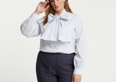 Ριγέ πουκάμισο ποπλίνα ριγέ με δέσιμο στη λαιμόκοψη - MAT FASHION - 