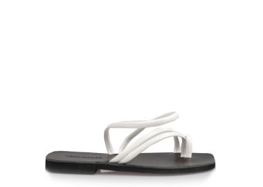 Σανδάλια χειροποίητα λευκά δερματίνη με λουράκια και μαύρο πάτο ΛΕΥΚΟ - Tsoukalas - 