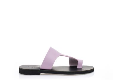 Σανδάλια χειροποίητα μωβ δερματίνη με ανοίγματα στη φάσα ΜΩΒ - Tsoukalas - 