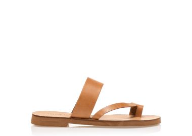 Σανδάλια χειροποίητα μπεζ δερματίνη με φάσα και λοξό λουράκι ΜΠΕΖ - Tsoukalas - 