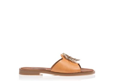 Σανδάλια χειροποίητα ταμπά δερματίνη με μεταλλικό στεφάνι NUDE - Tsoukalas - 