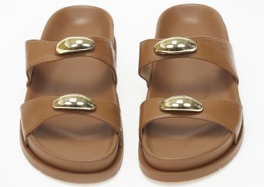 Σανδάλια flatform με μεταλλικές λεπτομέρειες - Κάμελ - Issue - 