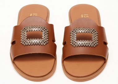 Σανδάλια handmade in Greece με αγκράφα - Ταμπά - Issue - 