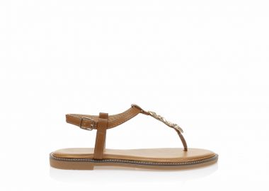 Σανδάλια κάμελ δερματίνη με ιδιαίτερη αγκράφα ΚΑΜΕΛ - Tsoukalas - 