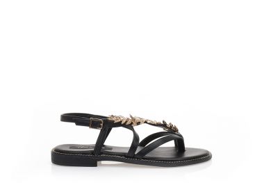 Σανδάλια μαύρα δερματίνη με πολλαπλά λουράκια και διακοσμητική χρυσή αγκράφα ΜΑΥΡΟ - Tsoukalas - 