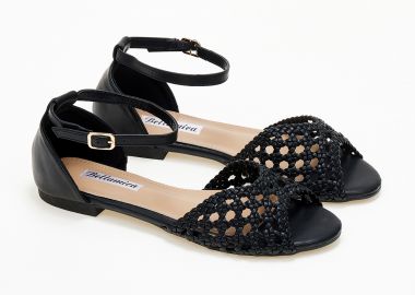 Σανδάλια με κλειστή φτέρνα και πλεκτό σχέδιο - Μαύρο - Issue - 