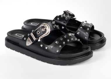 Σανδάλια με μεταλλικά στοιχεία - Μαύρο - Issue - 