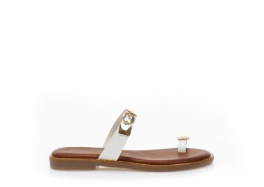 Σανδάλια TSOUKALAS λευκά δερματίνη με αγκράφες και σχέδιο δαχτυλίδι ΛΕΥΚΟ - Tsoukalas - 