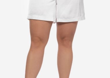 Σατέν βερμούδα με λάστιχο πίσω σε λευκό χρώμα -  - 