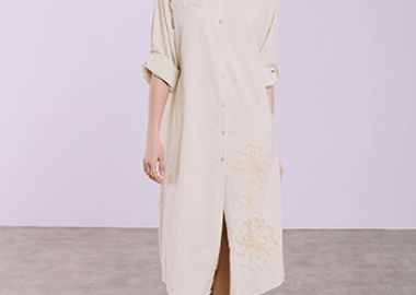 Σεμιζιέ φόρεμα με ανάγλυφα λουλούδια SQ7948.8956+4 - Celestino - 