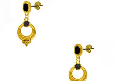 Σκουλαρίκια Από Ορείχαλκο Επιχρυσωμένο 24Κ Με Έθνικ Στοιχείο Μαύρο AA48487 - AMOR AMOR - 