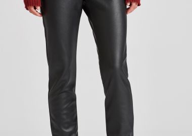 Slim fit chino παντελόνι από οικολογικό δέρμα (PU) - FUNKY BUDDHA - 