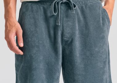 Slim tapered fit αθλητική βερμούδα σε πετσετέ ύφασμα - FUNKY BUDDHA - 