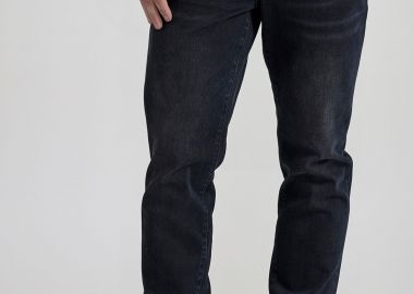 Slim tapered fit τζιν παντελόνι με ελαφρύ ξεθώριασμα - FUNKY BUDDHA - 