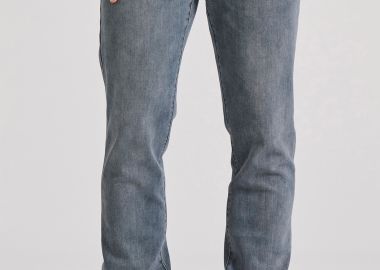 Slim tapered fit τζιν παντελόνι με ελαφρύ ξεθώριασμα - FUNKY BUDDHA - 