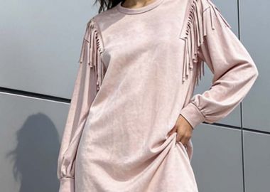 suede ριχτό φόρεμα κρόσσια Gabby ροζ - PerfectDress.gr - 