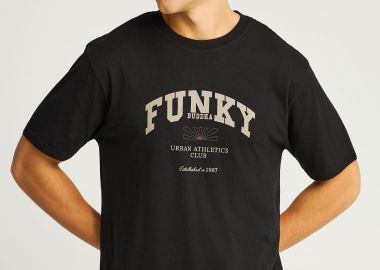 T-shirt με branded τύπωμα στο στήθος - FUNKY BUDDHA - 