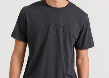 T-shirt με embossed τύπωμα στο στήθος - FUNKY BUDDHA - 