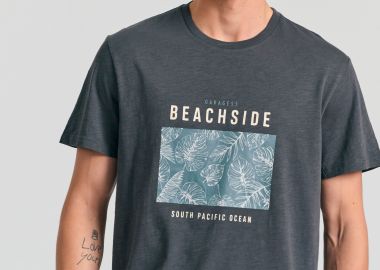 T-shirt με frame τύπωμα στο στήθος Garage 55. - GARAGE 55 - 