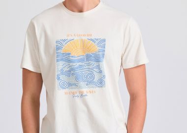 T-shirt με graphic τύπωμα στο στήθος - FUNKY BUDDHA - 