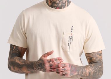 T-shirt με τύπωμα και τσέπη στο στήθος - FUNKY BUDDHA - 